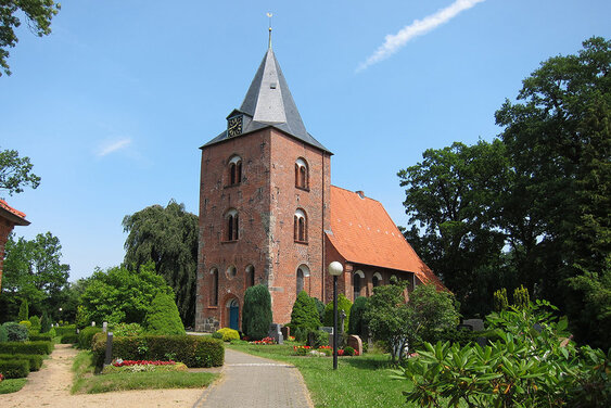 St.-Georg-Kirche Genin - Copyright: Hans-Georg Meyer