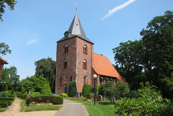 St.-Georg-Kirche Genin - Copyright: Hans-Georg Meyer